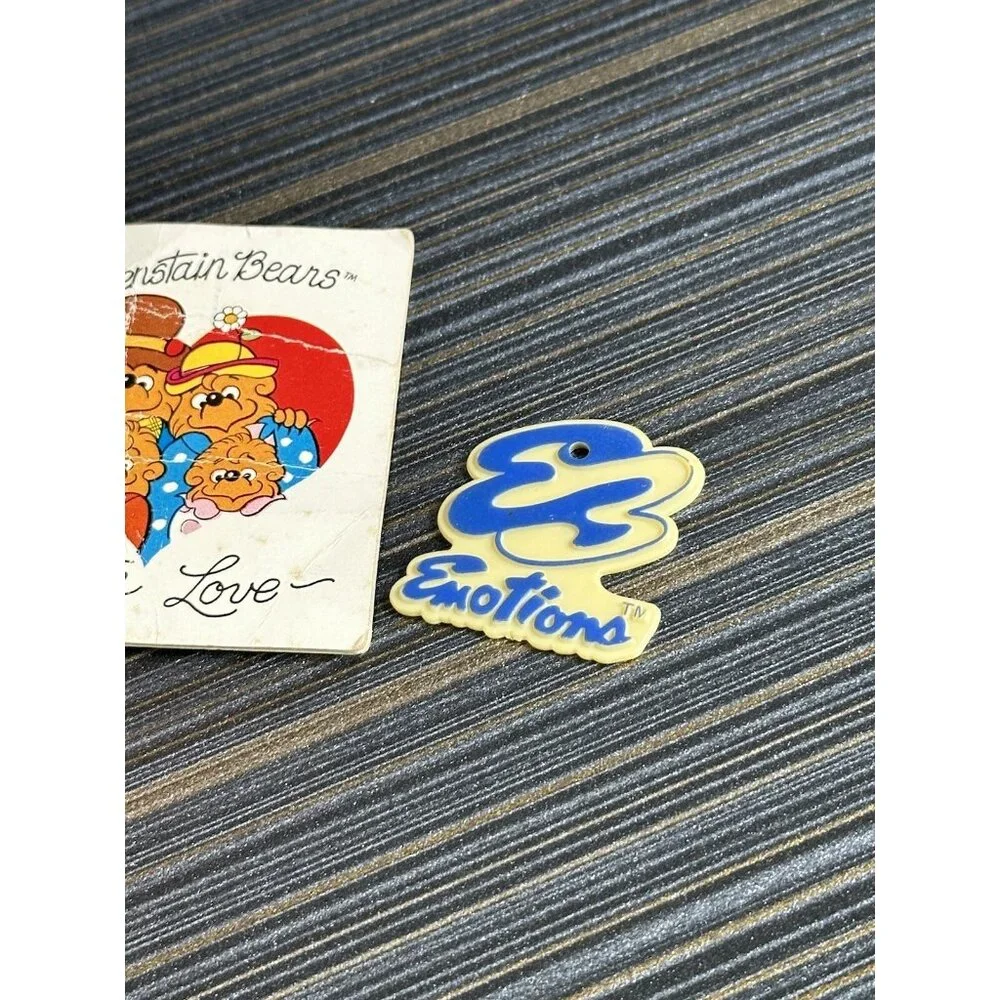 VINTAGE‎ BERENSTAIN BEARS Sister Bear 1984 Plush with Original Tags 1980s